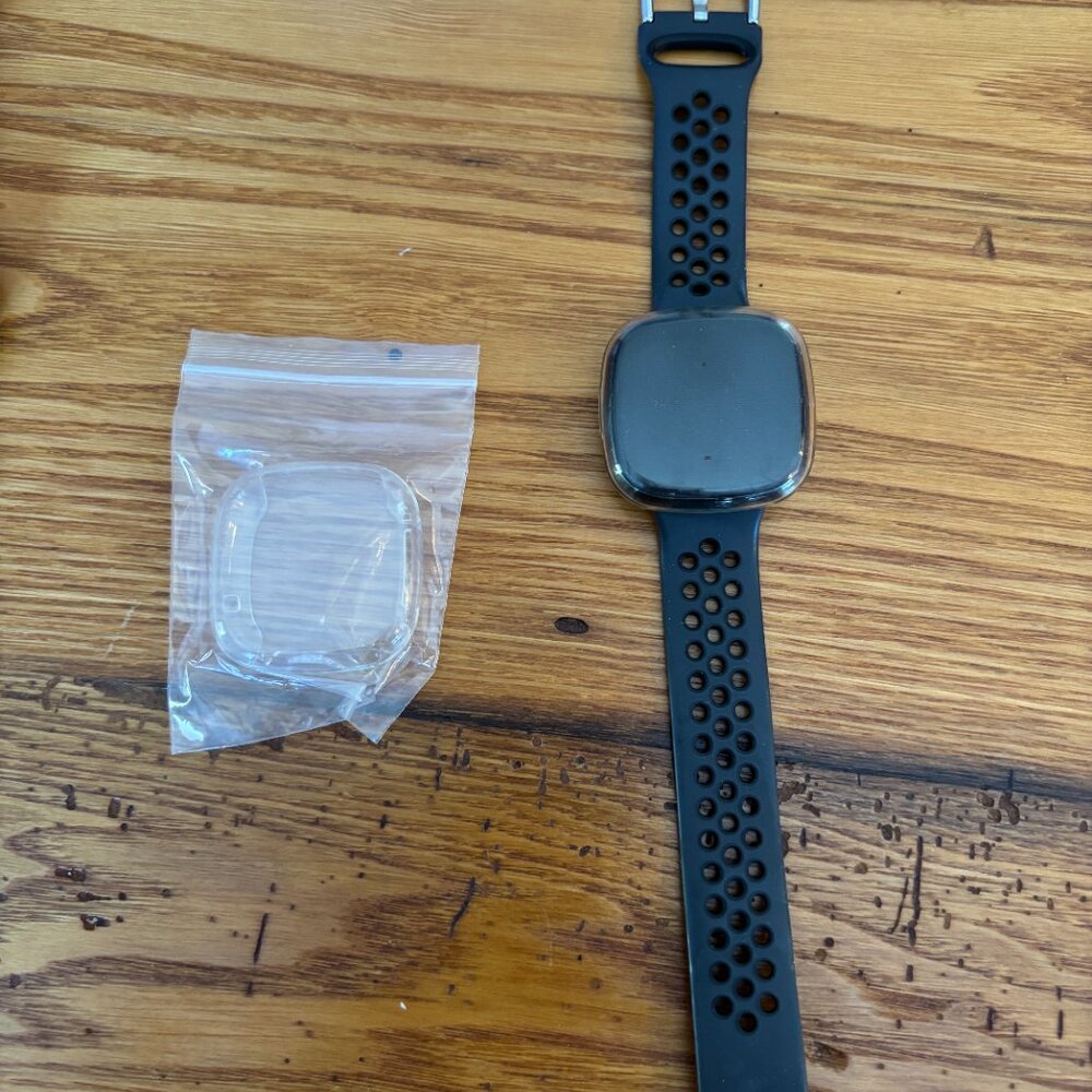 FitBit Sense watch - Picture 2 of 6